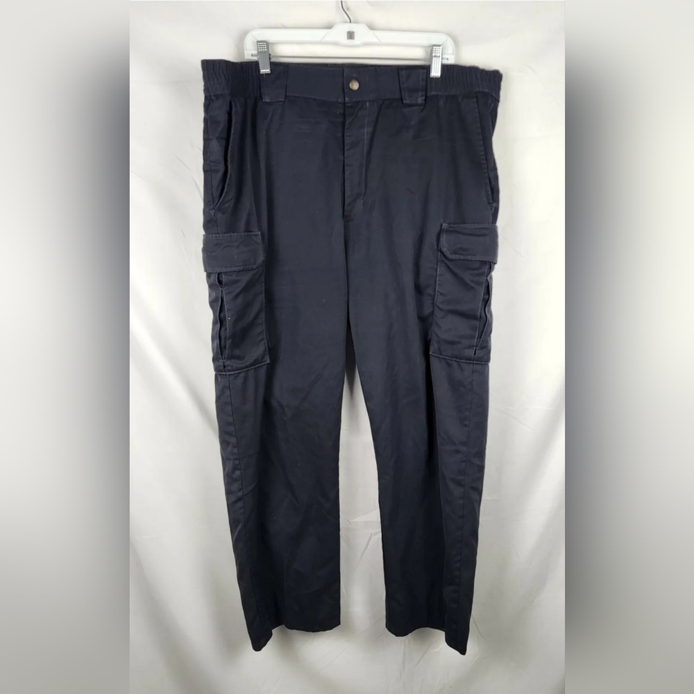 5.11 Tactical Series Men's Navy Blue Cargo Workwear Travel Pants sz 42